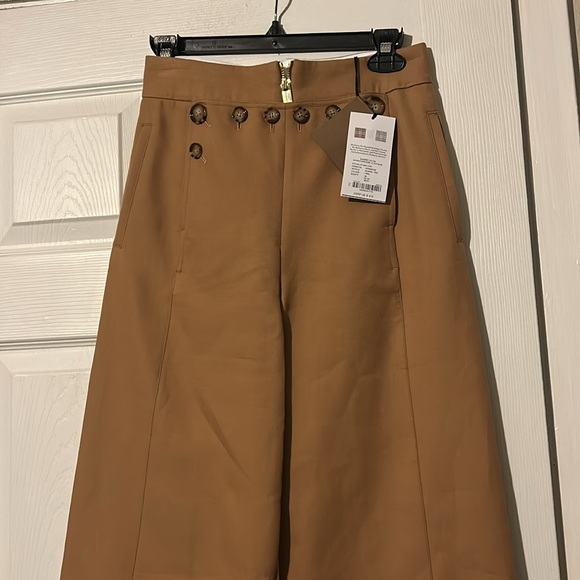 New authentic Burberry wide leg pants - Picture 2 of 9